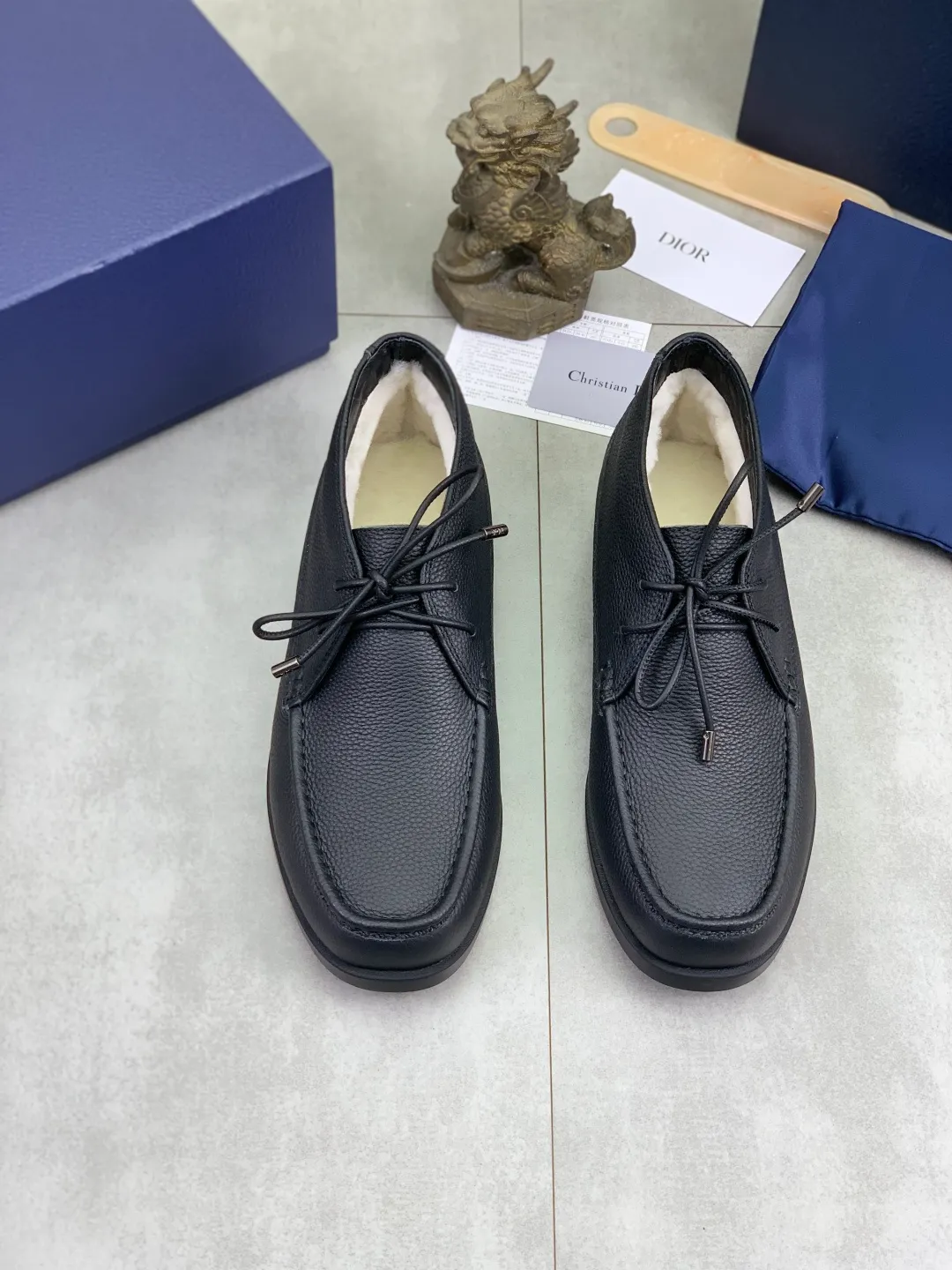 Men's men's shoes 💰P580 new style wool lining 💰high version 💎💎💎Dior original version! Top Italian purchasing agent! Men's high-top business casual leather shoes, original imported calfskin upper, ultimate texture, gentleman style, warm real wool lining inside, top-quality original Italian rubber outsole, first-class workmanship, top quality! Size: 39-44 (45 customized)